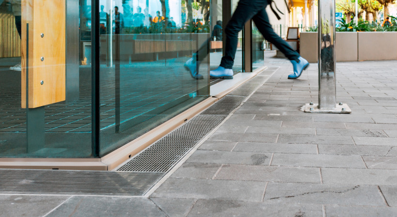 Collaborated Drainage Solutions from Roof to Threshold at Auckland University's Award-Winning B201