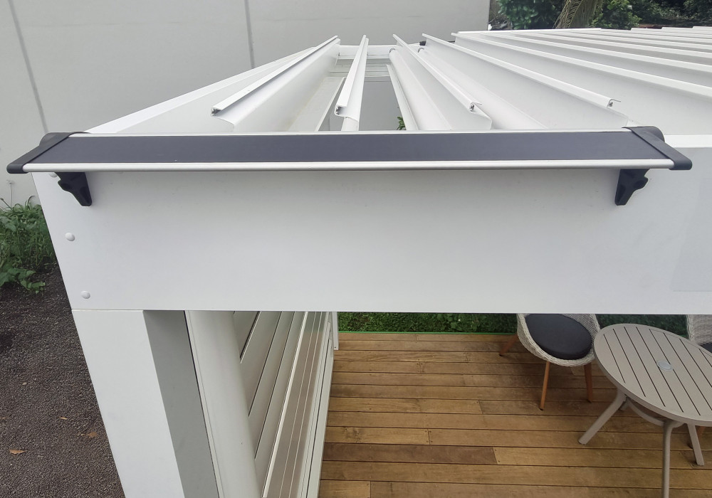Louvretec Unveils New Solar Powered Opening Roof
