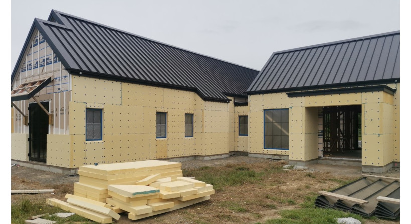 Benefits of Using PIR Insulation in Your Rainscreen 