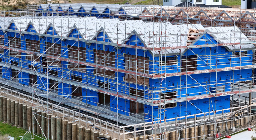Lower Costs and Faster Builds with UNI PLUS Flexible Air Barrier 