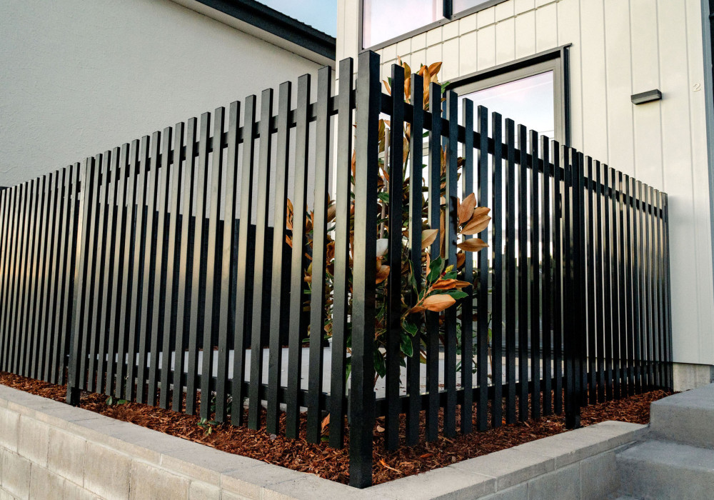 Smart Fencing Solutions: PicketPanel Balances Budget, Style, and Safety