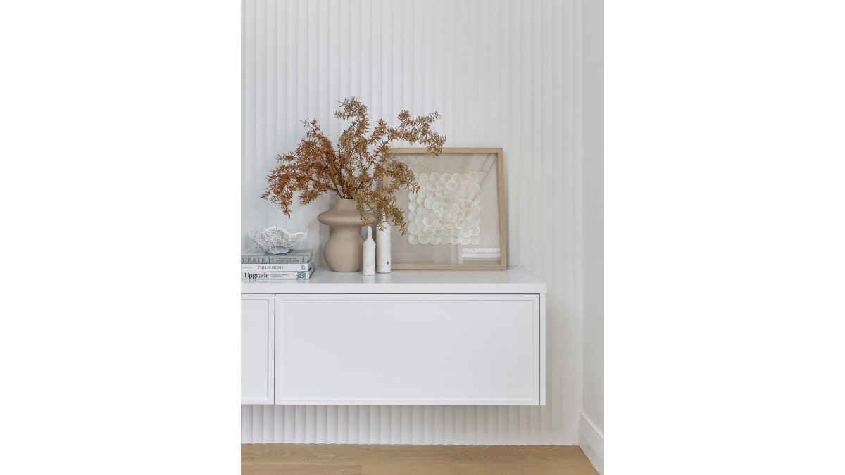 The Berlin profile in Ecru matt is used here for cabinetry by designer Kate Gardham from Suede & Stone. <br />
Photography: Mitch Brown, Fabit Photography.