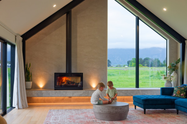 Escea’s Freestanding Wood Fireplace Offers the Best of Both Worlds
