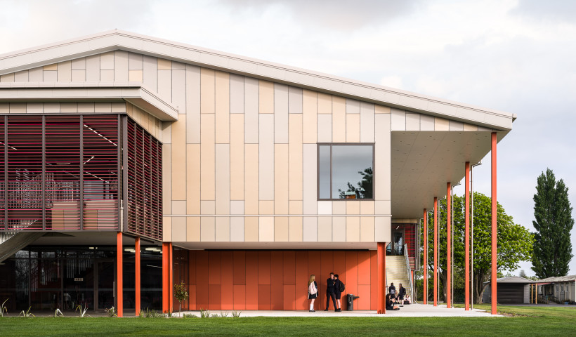 Papanui High School: A Striking Facade with High-Performance Cladding