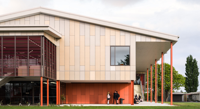 Papanui High School: A Striking Facade with High-Performance Cladding