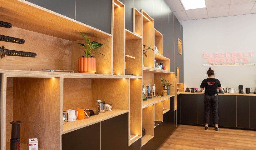 Hardwearing HPL with an Attractive Ply Edge Perfect for Kitchen and Bathroom Cabinetry and Interior Fit-Outs