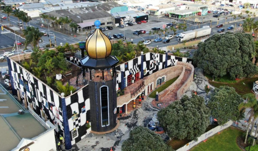 Eye-Catching Green Roof Balances Sustainability and Functionality at the Hundertwasser Art Centre