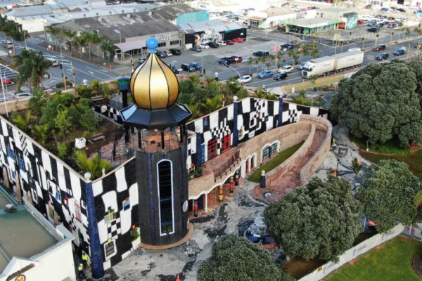 Eye-Catching Green Roof Balances Sustainability and Functionality at the Hundertwasser Art Centre