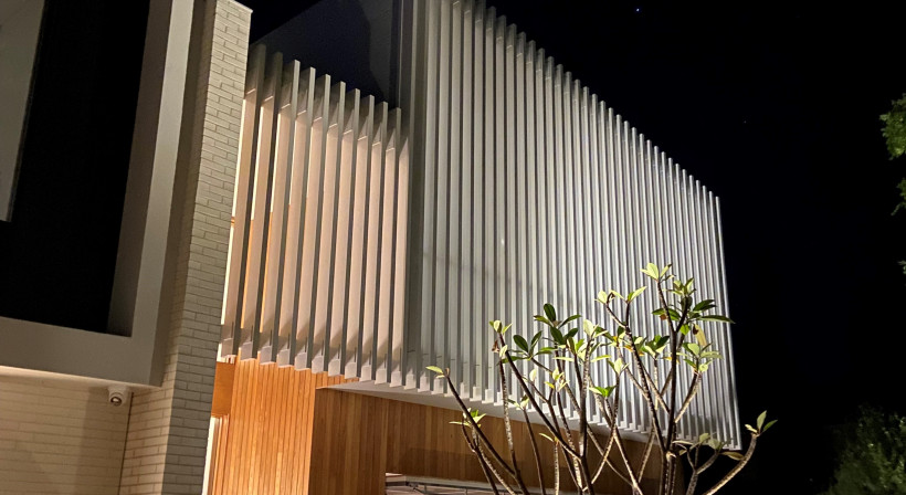 Architectural Edge: Bracket Fixed Louvres