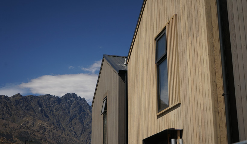 A Fire Rated Coating That Preserves the Natural Look of Timber While Meeting Compliance Within 1m of the Boundary