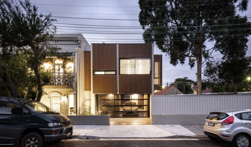 New Composite Timber Cladding with a Co-Extruded Protective Layer for Increased Durability
