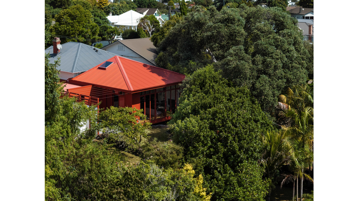 Project: Lava Flow by Pac Studio in Mt Albert, Auckland. <br />
Images: Samuel Hartnett.<br />
Single Residential Exterior Finalist