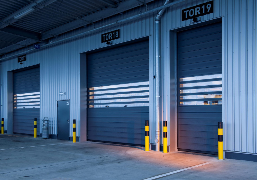 Smart Design, Seamless Integration: How Efaflex High-Speed Doors Simplify Specification and Installation