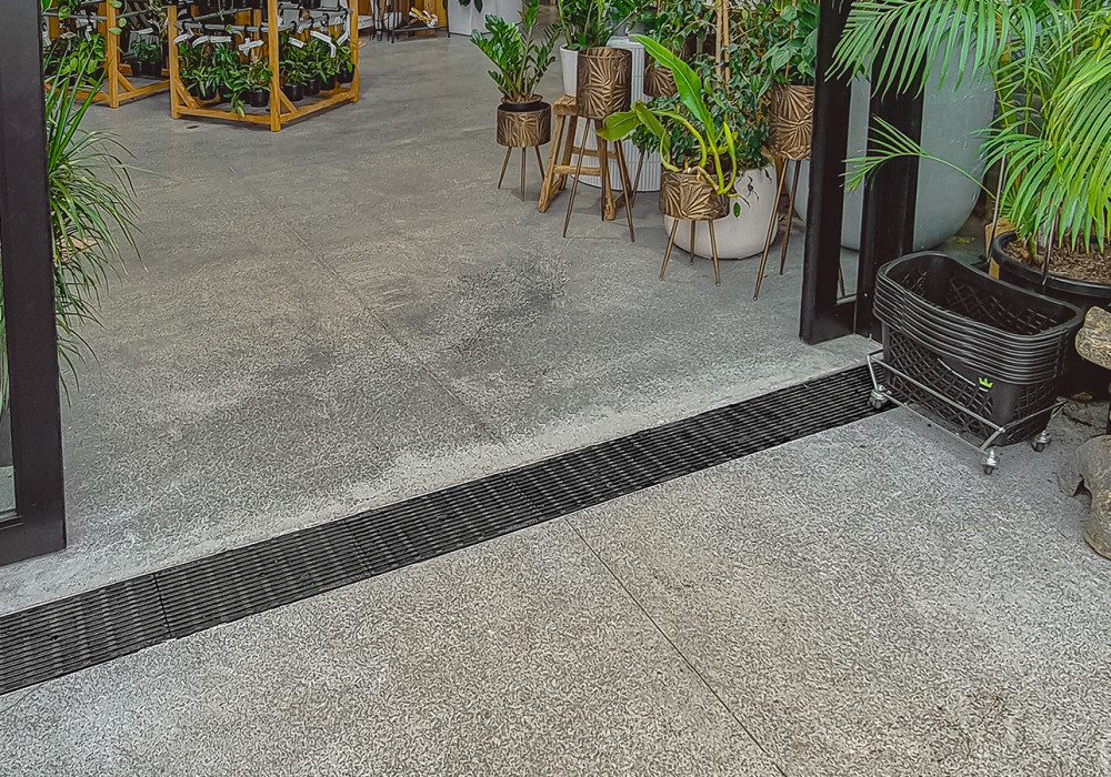A Sustainable Drainage Channel Choice for Kings Plant Barn Stonefields