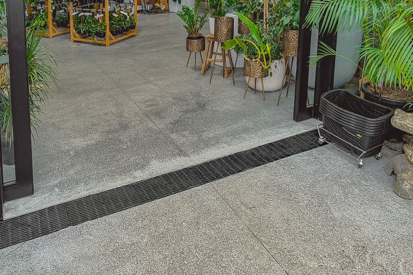 A Sustainable Drainage Channel Choice for Kings Plant Barn Stonefields