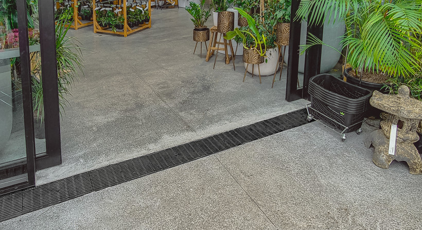A Sustainable Drainage Channel Choice for Kings Plant Barn Stonefields