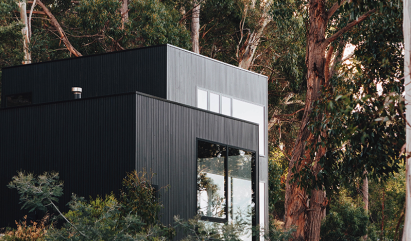 Dramatic Black Stained Timber Leaves a Lasting Impression at a Luxury Getaway