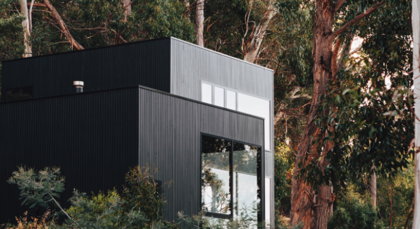 Dramatic Black Stained Timber Leaves a Lasting Impression at a Luxury Getaway