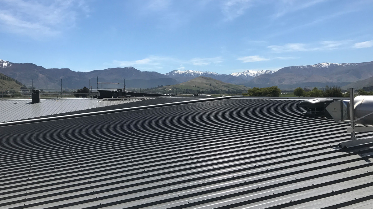 Wakitipu High School, featuring Kingspan’s KS1000RW Trapezoidal Roof and Wall Panel.
