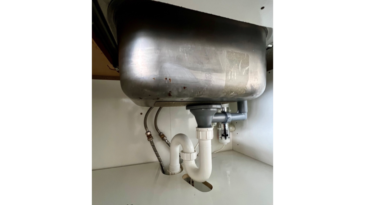 Having an overflow doesn’t mean you’re safe — most blockages happen at the base of the P-trap, below where the overflow connects. If that’s blocked, the overflow can’t help.  