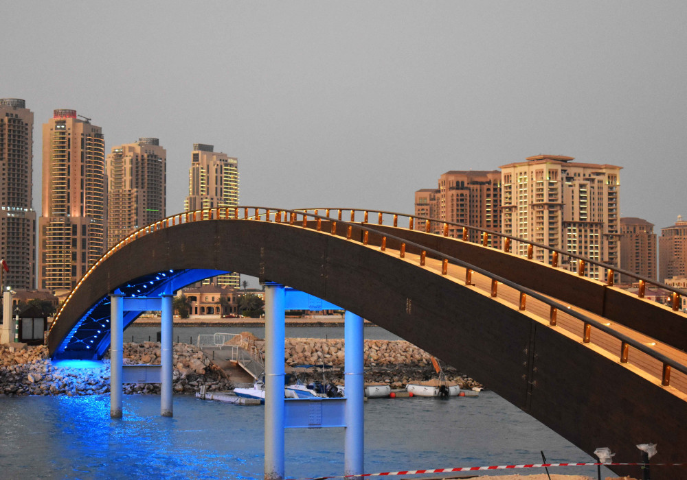 92m Span Glulam Bridge in Coastal Environment