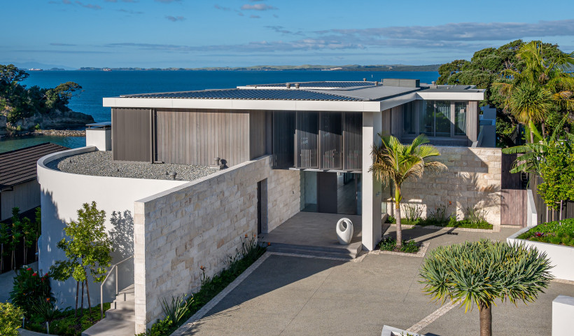 Low Maintenance Woodgrain Finishes for Aluminium