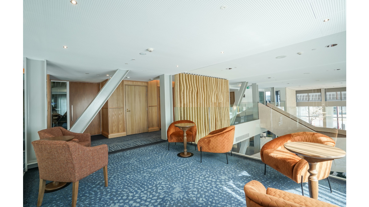 Image 2: Langlands Hotel NZ, featuring 80/20 wool nylon Axminster broadloom.
