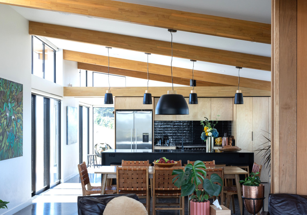 Prolam Glulam Beams Play a Starring Role in Tunnel Beach House
