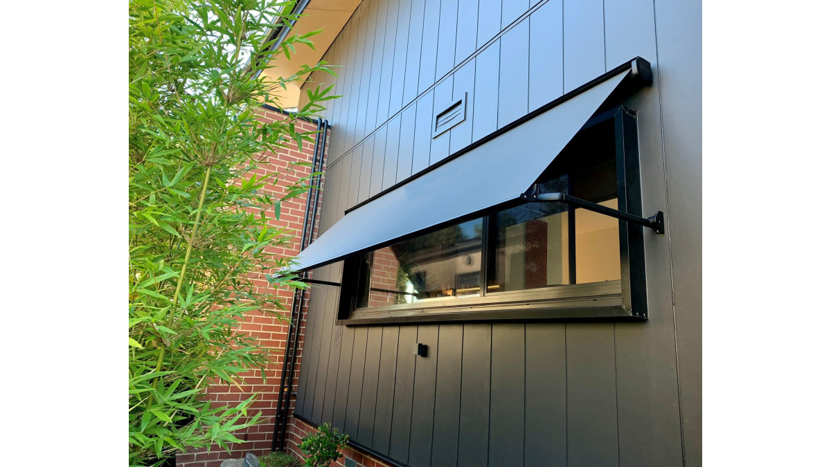Italia Box Radial Arm Awning
