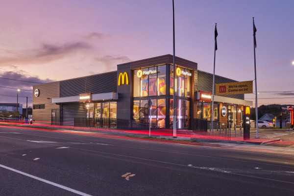 Drainage Selection for Fast-Paced Restaurants: Metabronze Contributes to Hygiene, Safety, and Durability at McDonald's Stores