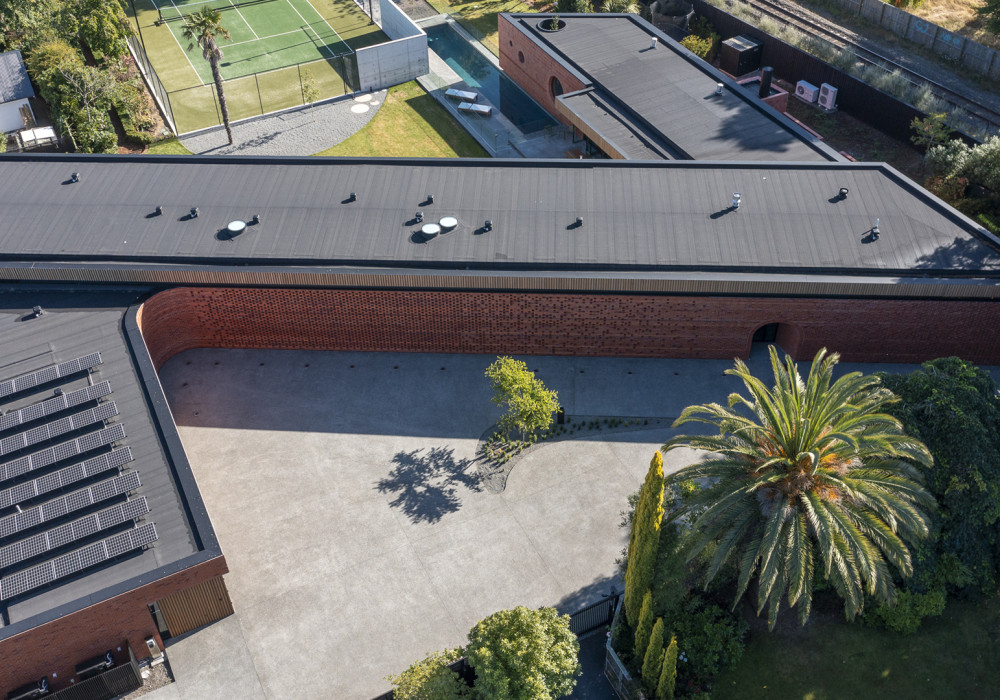 Z House: High-Performance Roofing Supports Sustainable, Resilient Design