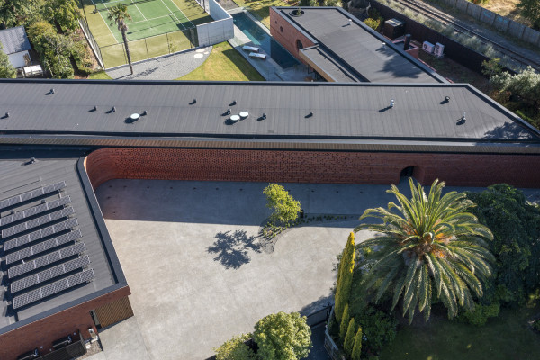 Z House: High-Performance Roofing Supports Sustainable, Resilient Design