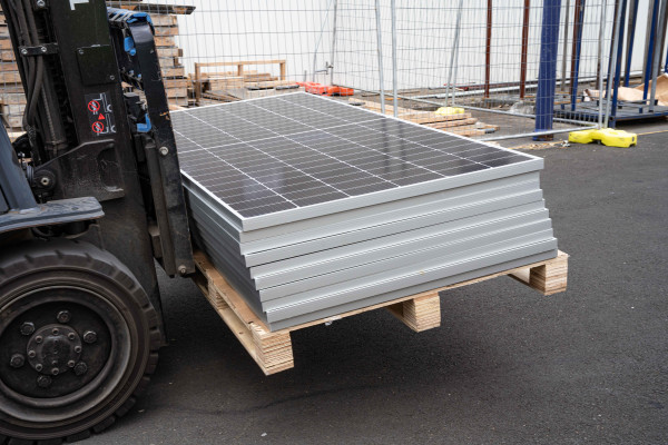 Solar: The Smart Step Toward Grid-Free, Low Carbon Buildings