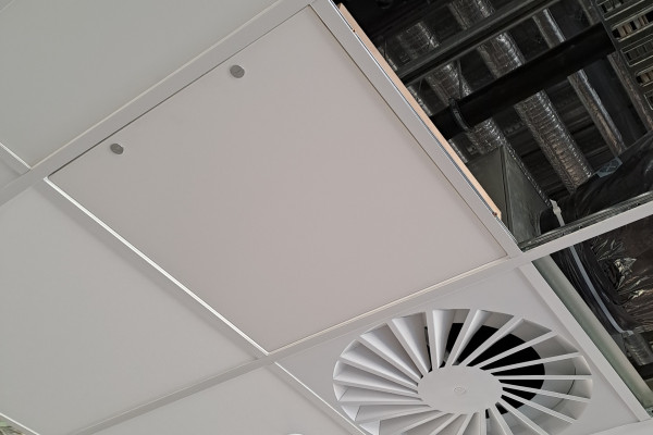 Airtight and Antimicrobial Access Hatches Maintain Hygiene Across Healthcare and Research Facilities