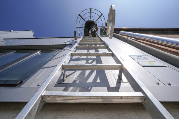Working at Height: How to Prevent Falls on New Zealand PV Roofs