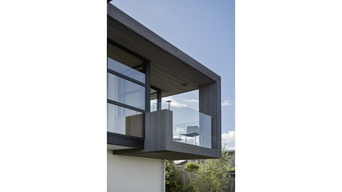 Sandspit House by Julian Guthrie Architecture.