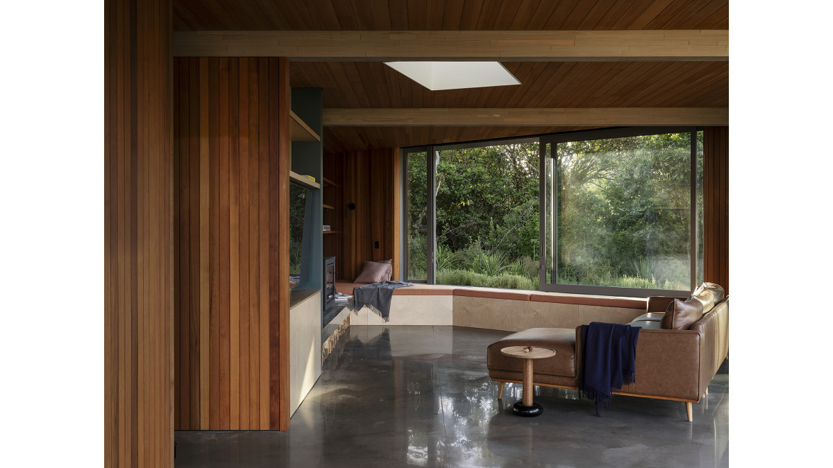Large APL Architectural Series sliding windows were chosen for the living space.