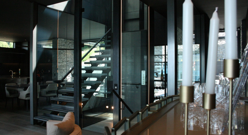 Powerglide Lift as a Sculptural Anchor in Open-Plan Living
