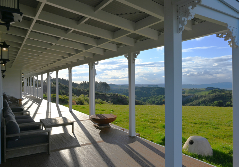Prolam Glulam Delivers Elegance and Endurance for a Coastal Home