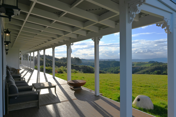 Prolam Glulam Delivers Elegance and Endurance for a Coastal Home