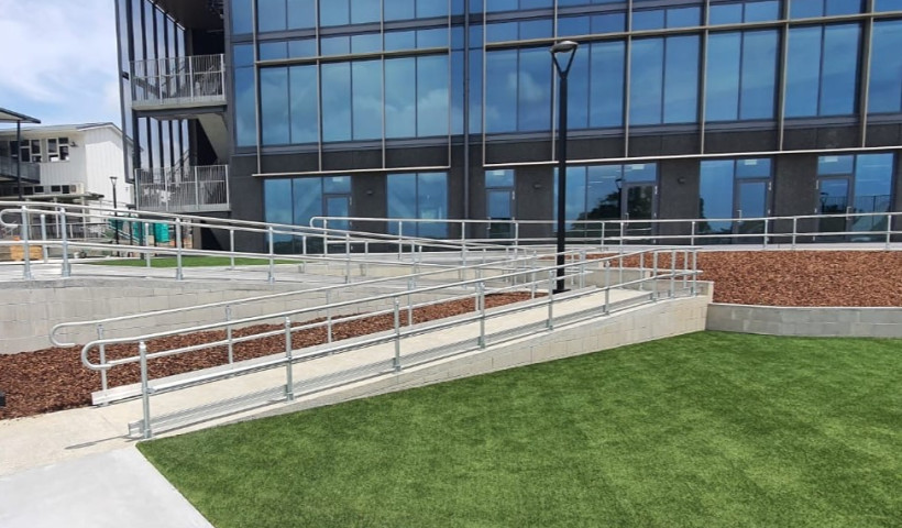 Safer Campus Circulation: Modular Handrails and Balustrades for Northcote College