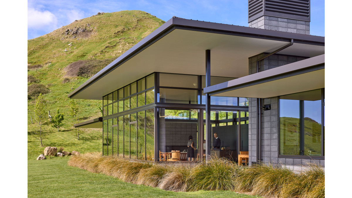 Metro Series awning windows allow ventilation throughout.