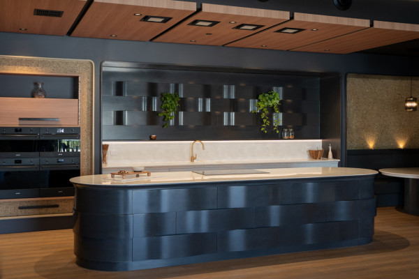 Extraordinary Surfaces for Kitchen Specification