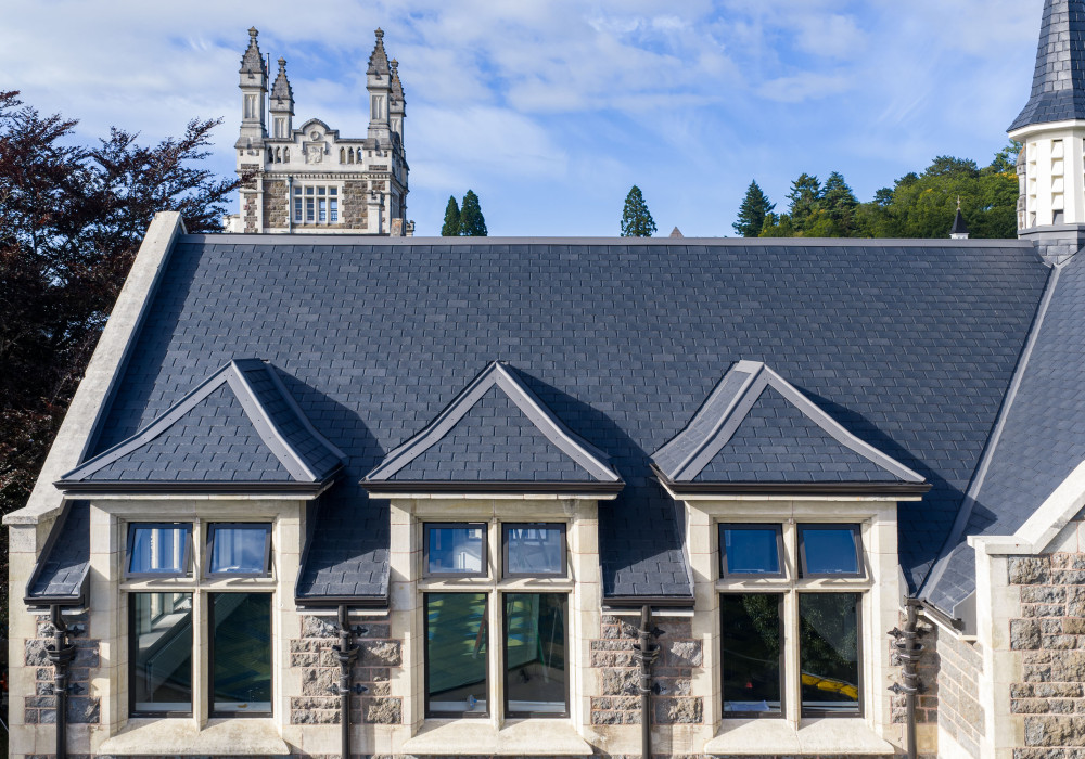 Preserving Architectural Heritage with a Lightweight Alternative to Traditional Slate Roofs