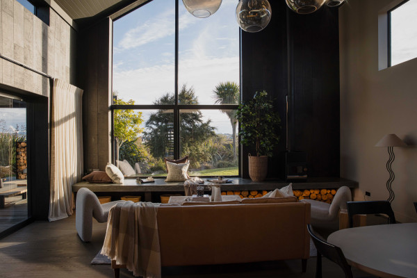 PDL Wiser Smart Home Elevates a Luxurious New Build 