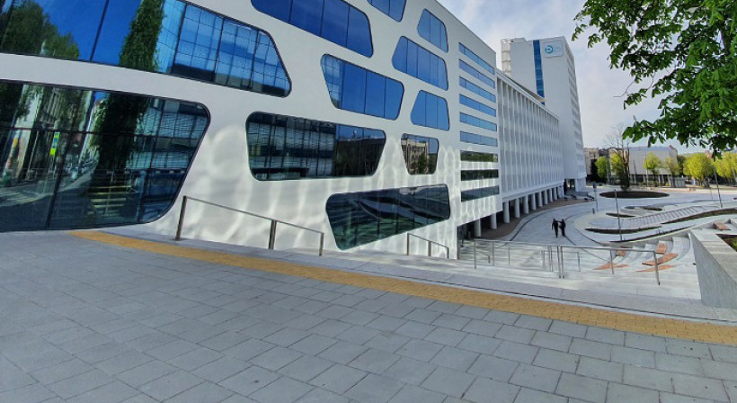 Improving the Durability of Stone Paving in High-Traffic Urban Environments