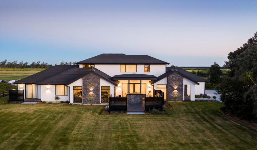 A Gerard Roof for a Builder's Own Home