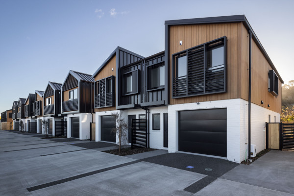 SmartWall Vertical Supports Acoustic Comfort at Mills Street Townhouses