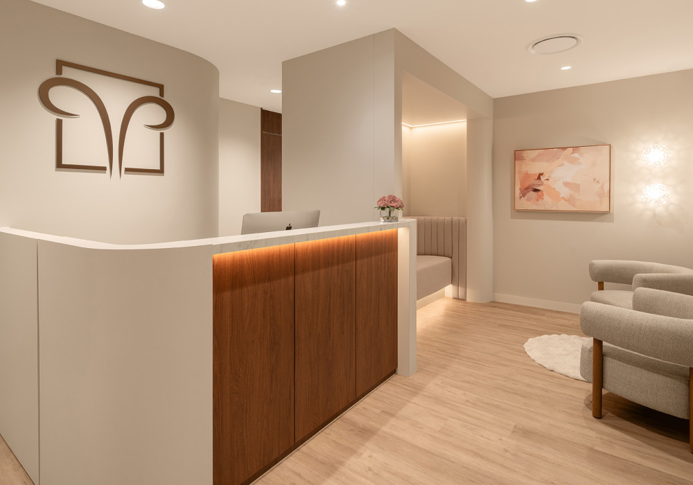 Creating Welcoming Clinical Spaces with Polyflor MiPlank