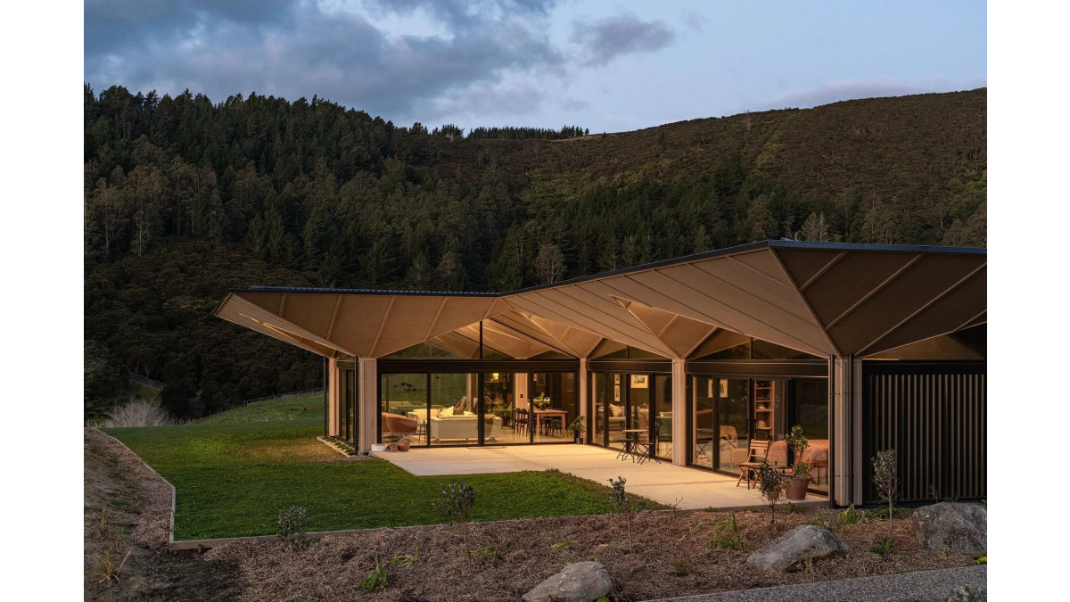 The design took inspiration from it's surrounding environment.